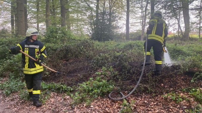 FF Goch: Erneut Feuer in Waldstück