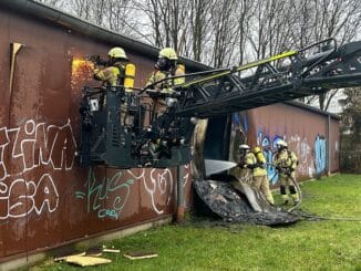 FF Goch: Feuer in leerstehender Skaterhalle