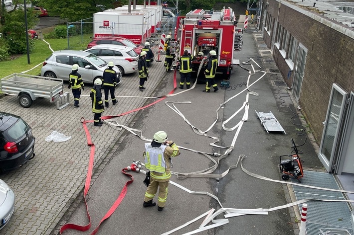 FF Goch: Kellerbrand mit drei vermissten Personen