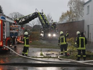 FF Goch: Realitätsnahe Einsatzübung: Feuerwehr Goch probte den Ernstfall