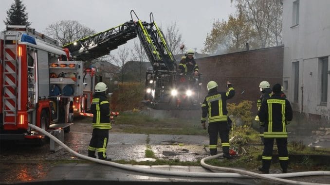 FF Goch: Realitätsnahe Einsatzübung: Feuerwehr Goch probte den Ernstfall