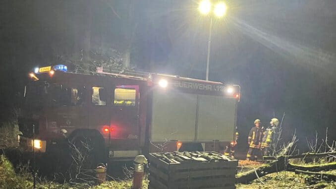 FF Goch: Unbekannte verursachen Flächenbrand