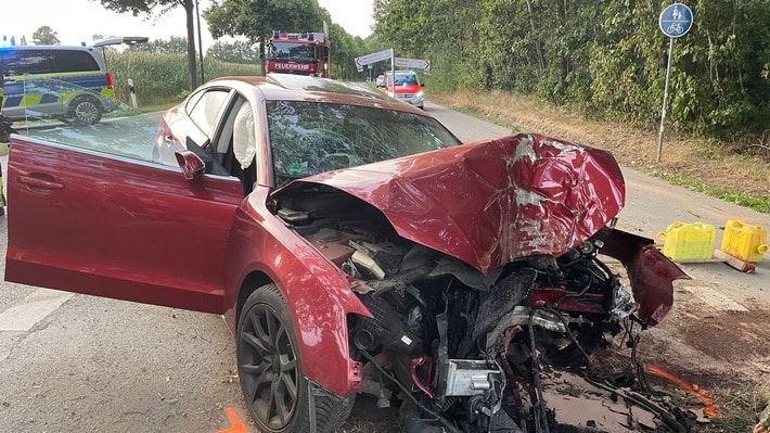 FF Goch: Verkehrsunfall auf der Driesbergstraße: Feuerwehr übernimmt Erstversorgung der Verletzten