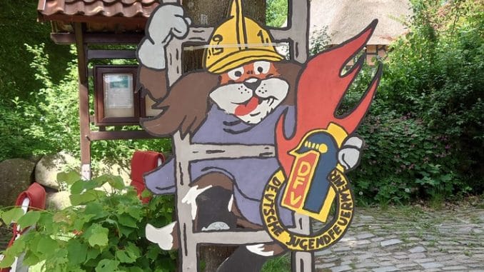 FFW Schiffdorf: Actionreicher Tag in Sellstedt - Brandschutzmobil, Feuerwehr und weitere Hilfsorganisationen