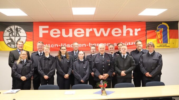 FFW Schiffdorf: Ortsfeuerwehr Schiffdorf hält Jahreshauptversammlung ab - erstmalig im neuen Feuerwehrhaus