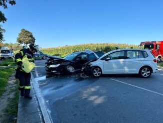 FFW Schwalmtal: Auslaufende Betriebsmittel nach Verkehrsunfall