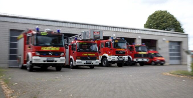 FFW Schwalmtal: Feuerwehr leistet Amtshilfe für die Polizei