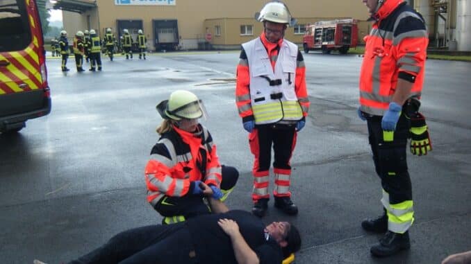 FW-AR: Feuerwehrjahresübung bei der Firma Perstorp