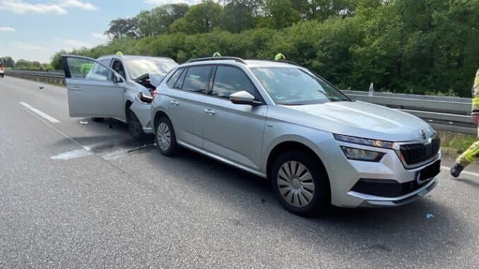 FW Alpen: Drei Einsatzstellen auf der Autobahn 57