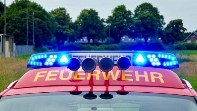 FW Alpen: LKW-Brand A57