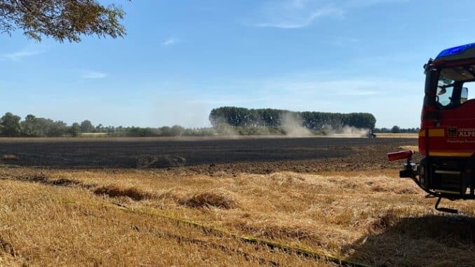 FW Alpen: Überörtliche Hilfeleistung bei Flächenbrand in Xanten