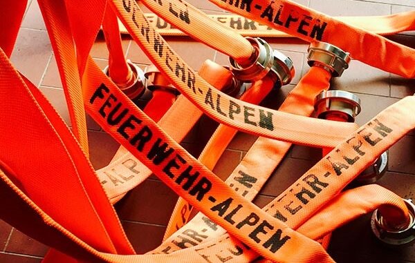 FW Alpen: Unklarer Rauch sorgt für BMA-Alarm in Alpen