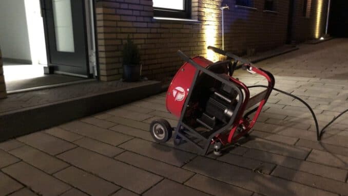 FW Alpen: Verbranntes Essen löste Brandmeldeanlage aus