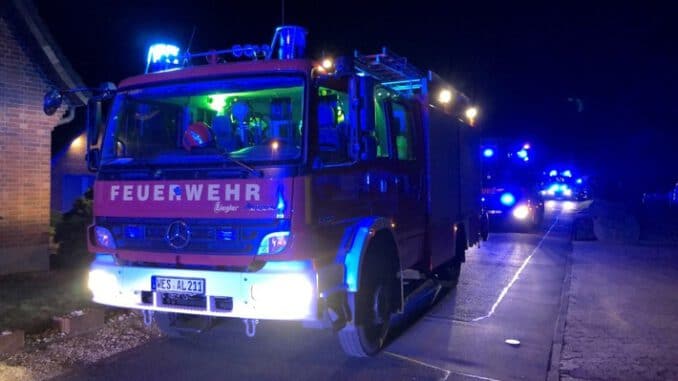 FW Alpen: Verdächtiger Rauch auf der Autobahn 57