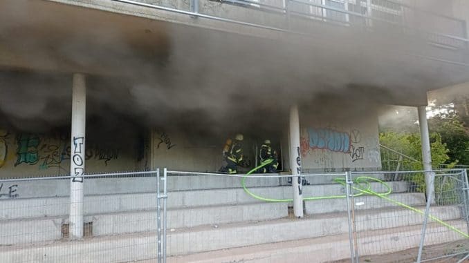 FW-BN: Die Bonner Feuerwehr auf dem Brüser Berg im Einsatz