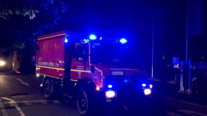 FW-BN: Feuerwehren aus dem Rheinland unterwegs zu Waldbrandeinsatz in den Südwesten Frankreichs