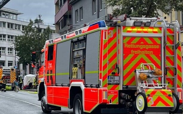 FW-BN: Kellerbrand in Bonn Bad-Godesberg