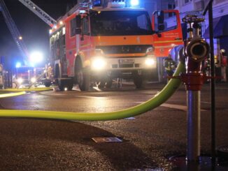 FW-BN: Unklarer Brandgeruch in einem Mehrfamilienhaus