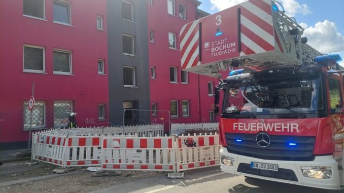 FW-BO: Brand in einem Hausflur!