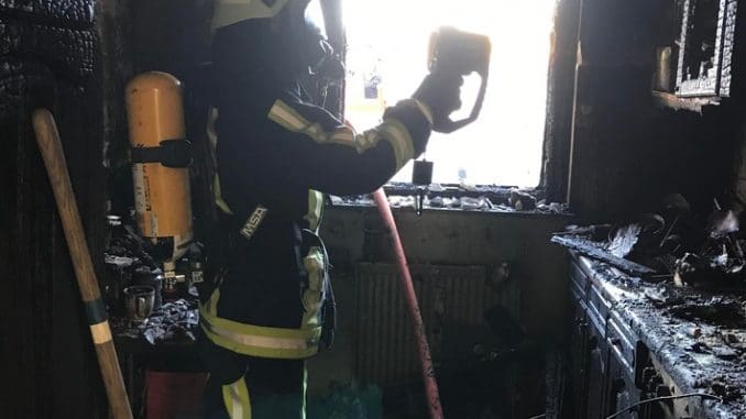 FW-BO: Küchenbrand fordert hohen Sachschaden