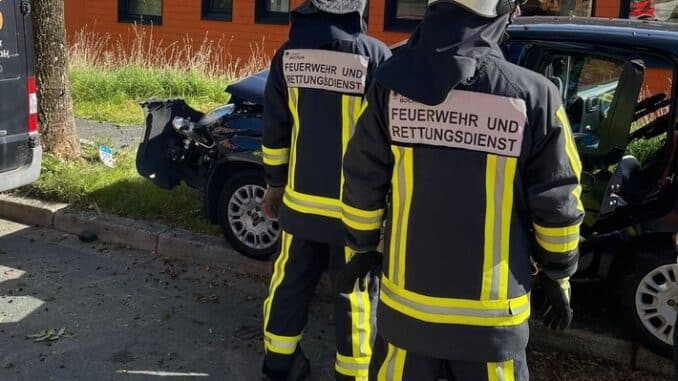 FW-BO: Schwerer Verkehrsunfall in Bochum-Altenbochum