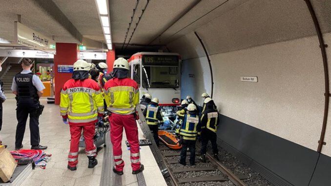 FW-BO-Toedlicher-Unfall-im-U-Bahnbereich-des-Hauptbahnhof-Bochum.jpeg FW-BO: Tödlicher Unfall im U-Bahnbereich des Hauptbahnhof Bochum