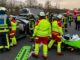 FW-BO: Verkehrsunfall auf der A 40 - Feuerwehr und Rettungsdienst befreien eine verletzte Person aus einem Fahrzeug