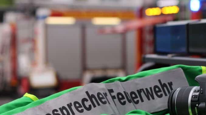 FW-BO: Verkehrsunfall mit einem Pkw und einer Straßenbahn in Bochum Laer