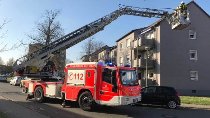 FW-BOT: Brand auf Balkon