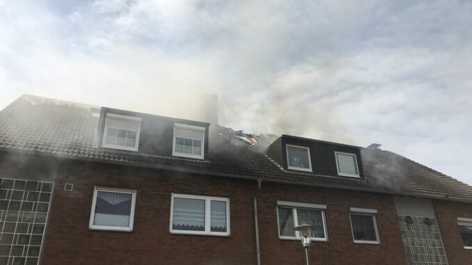 FW-BOT: Dachstuhlbrand