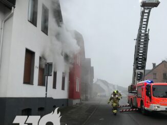 FW-BOT: Einsatzreicher Samstag - Wohnungsbrände in Grafenwald und Vonderort, Kaminbrand in der Boy