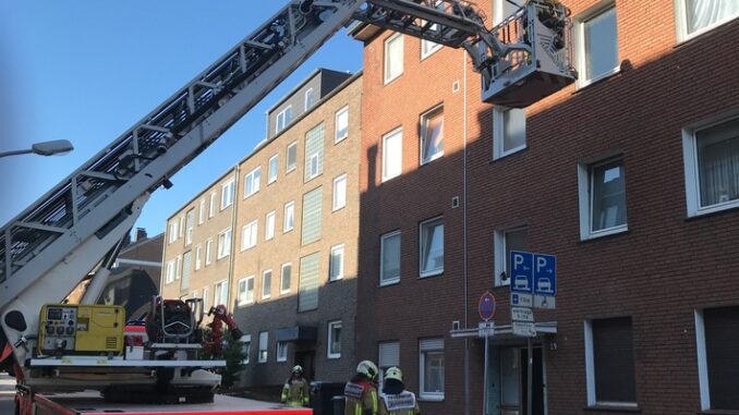 FW-BOT: Kellerbrand in einem Mehrfamilienhaus