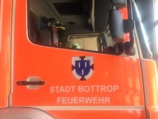 FW-BOT: Verkehrsunfall auf der A2 mit vier beteiligten PKW