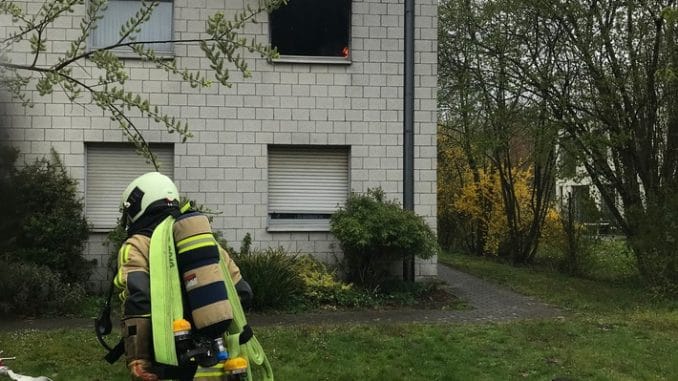 FW-BOT: Zimmerbrand in einem Wohnheim