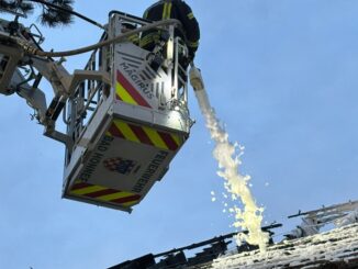 FW Bad Honnef: 110 Einsatzkräfte bei erneutem Großbrand in Bad Honnef im Einsatz