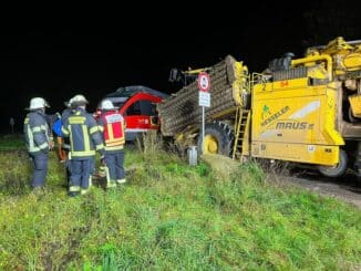 FW Bergheim: Einsatzerstinformation: Bahnunfall in Bergheim - keine Verletzten - 33 Personen betroffen