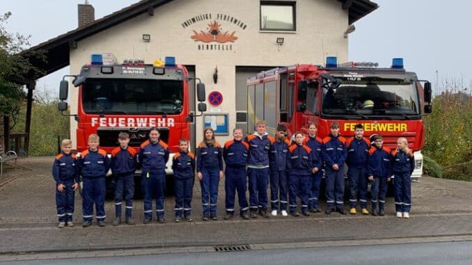 FW Beverungen: Erfolgreicher Berufsfeuerwehrtag der Jugendfeuerwehr Herstelle