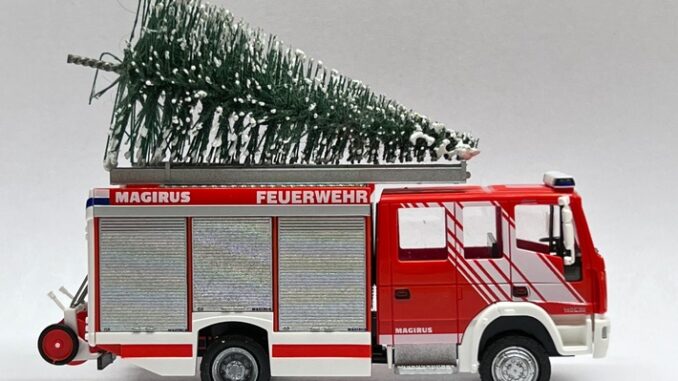 FW Beverungen: Tannenbaumsammelaktion der Jugendfeuerwehr Beverungen und Jugendfeuerwehr Herstelle