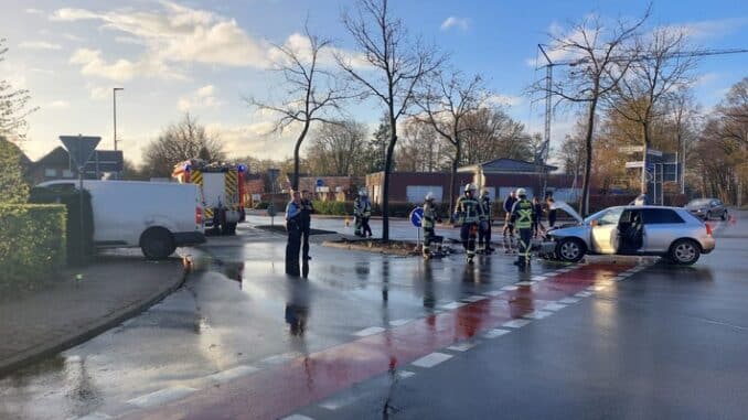 FW Bocholt: Verkehrsunfall in Bocholt Barlo