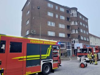 FW Bremerhaven: Gemeldeter Schornsteinbrand in Bremerhaven