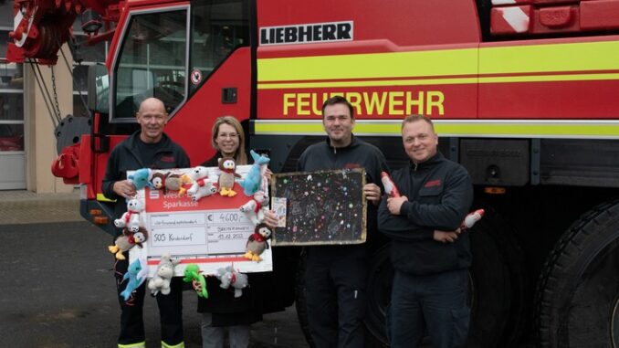 FW Bremerhaven: Personal der Feuerwehr Bremerhaven spendet für das SOS-Kinderdorf Worpswede