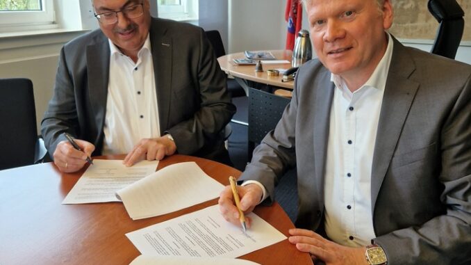 FW Bremerhaven: Weitere Warnsirenen für die Seestadt Bremerhaven - Stäwog und die Stadt Bremerhaven schließen Sirenenvertrag