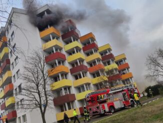 FW Celle: Aktuelle Einsatzinfo - Wohnungsbrand!