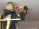 FW Celle: Feuer in Decke