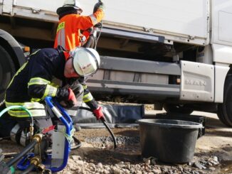 FW Celle: Größere Mengen Diesel in Groß Hehlen ausgetreten!