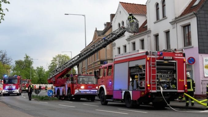 FW Celle: Rauchentwicklung aus Wohnung