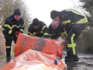 FW Celle: Rückbau mobiler Hochwasserschutz!