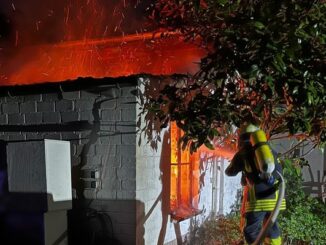 FW Celle: Schuppenbrand in der Hannoverschen Straße