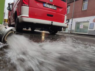 FW Celle: Wasserschaden in einem Keller