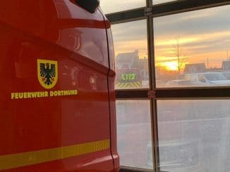 FW-DO: 03.05.2022 - Feuer in Lütgendortmund Starke Verrauchung durch Brand in einem Kellerraum